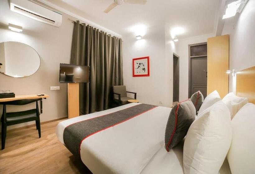 هتل Royal Marina Near Igi Airport Delhi