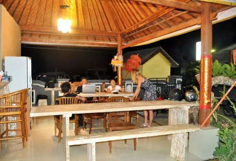 Pensione Deva Devi Beach Inn Luxury