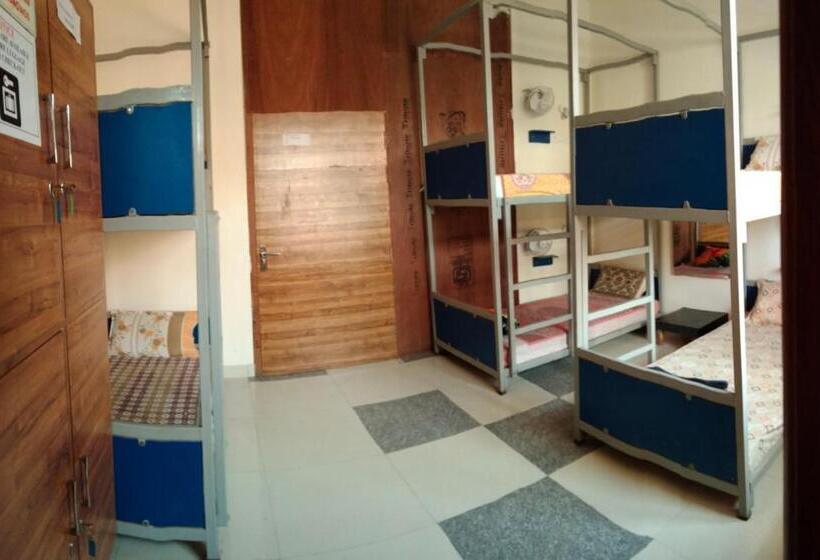 Taj Backpackers Hostel