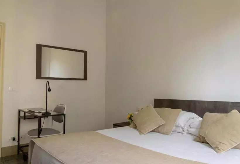 تختخواب و صبحانه Homelink Firenze   Charlotte