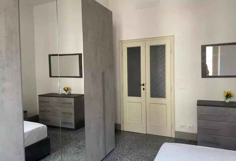 تختخواب و صبحانه Homelink Firenze   Charlotte