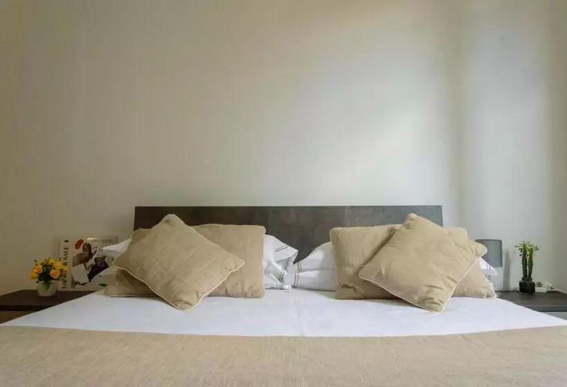 تختخواب و صبحانه Homelink Firenze   Charlotte