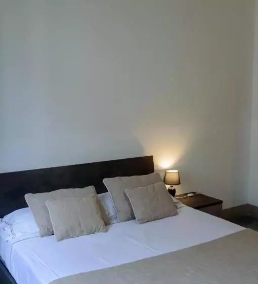 تختخواب و صبحانه Homelink Firenze   Charlotte