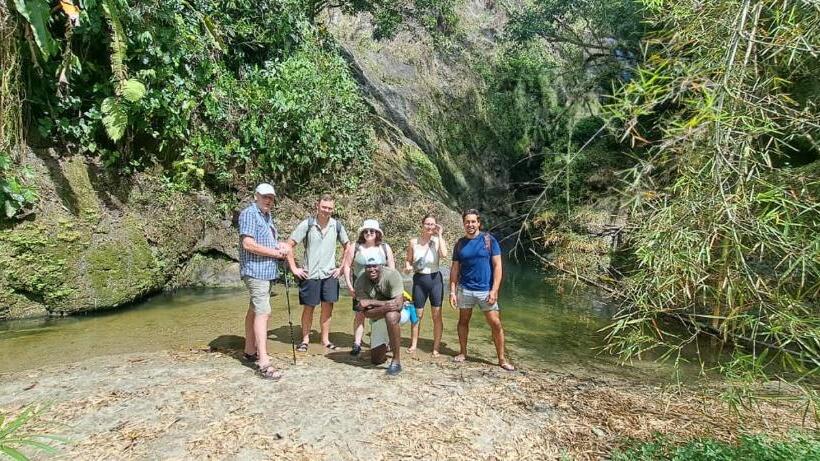 پانسیون Fish Tobago Guesthouse Or Joy And Brandon Guesthouse