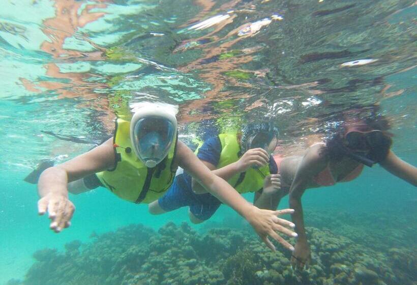 پانسیون Fish Tobago Guesthouse Or Joy And Brandon Guesthouse