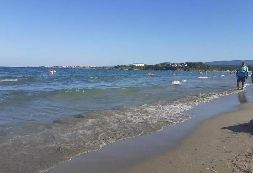 Majatalo Guest House Kostovi