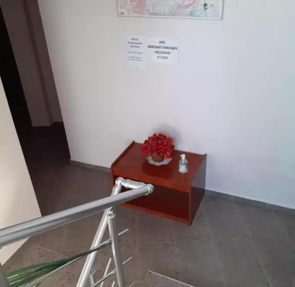 Majatalo Guest House Kostovi