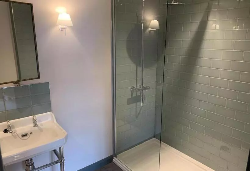 Retkeilymaja The Forresters Arms Kilburn