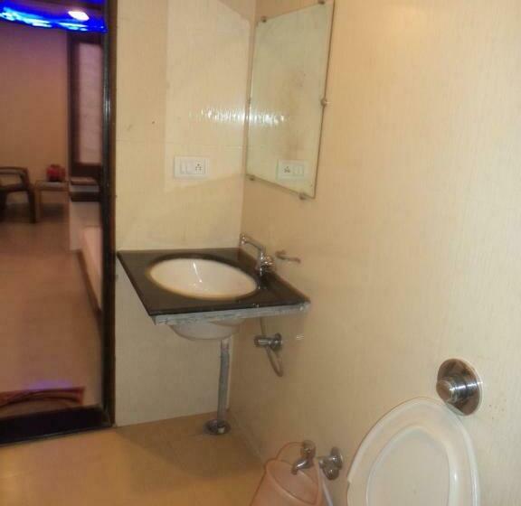 בית מלון כפרי Exotic Stay Near Shivaji Marg