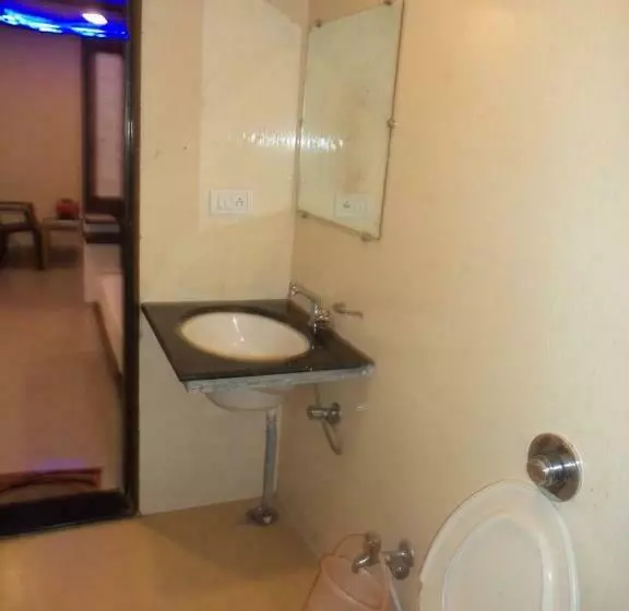 ホテル Exotic Stay Near Shivaji Marg
