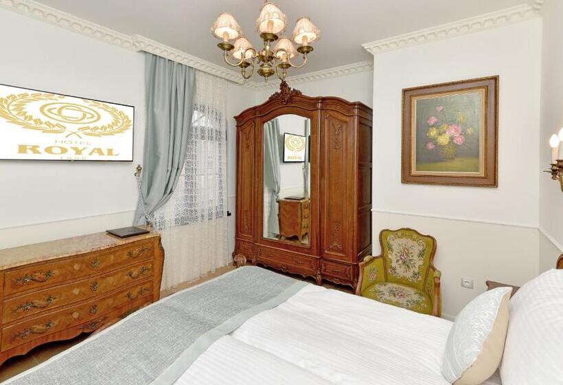 هتل Royal