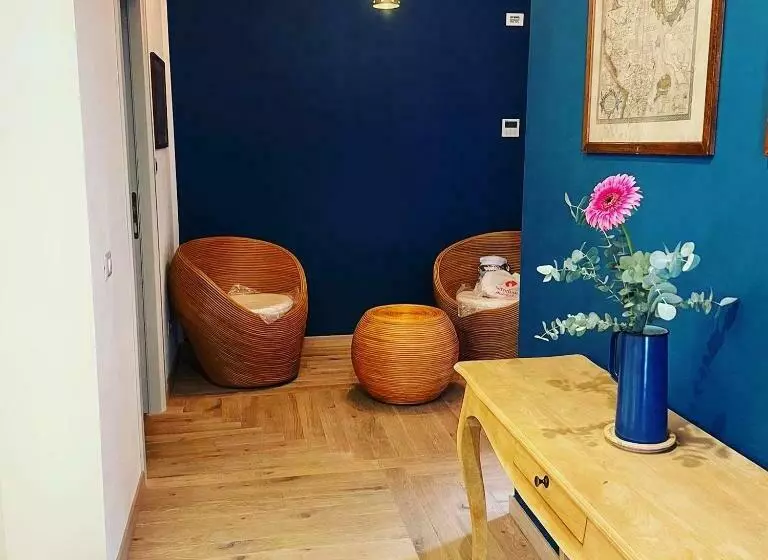 Majatalo Isolotto Guest House