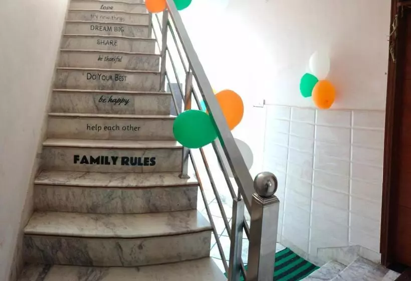 Taj Street Hostel