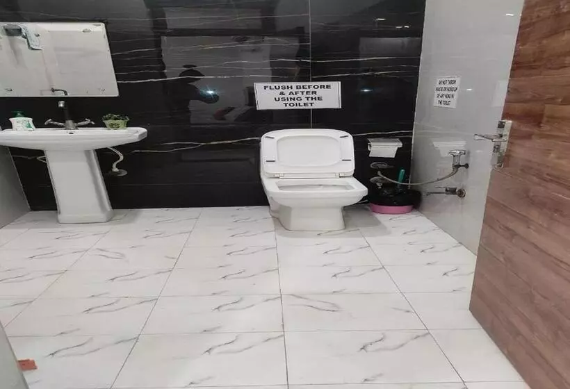 Taj Street Hostel