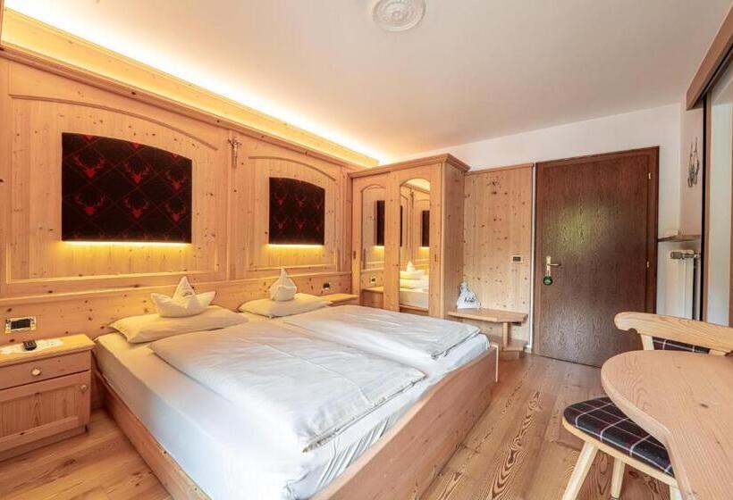 هتل Garni La Bercia