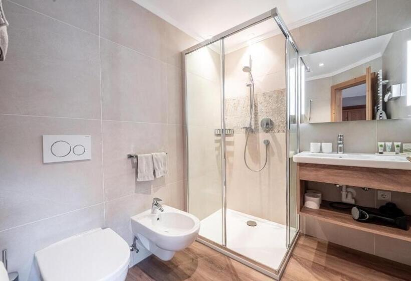 هتل Garni La Bercia