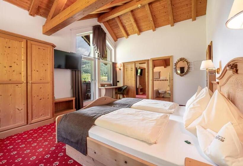 هتل Garni La Bercia