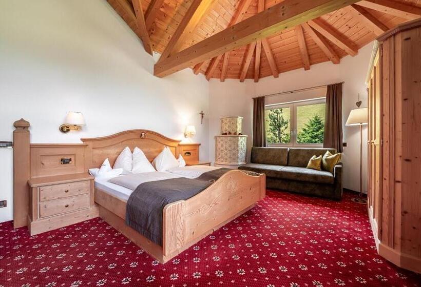 هتل Garni La Bercia