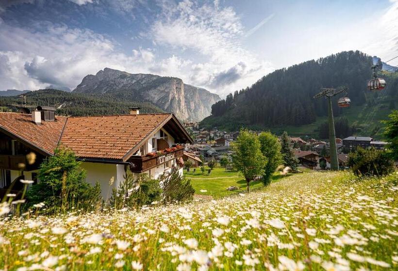 هتل Garni La Bercia