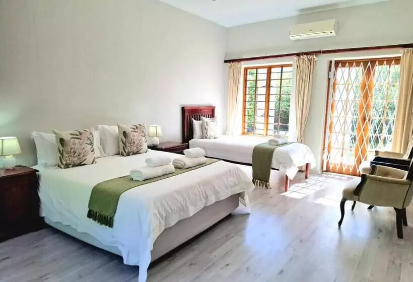 ペンション Thorntree Country Lodge