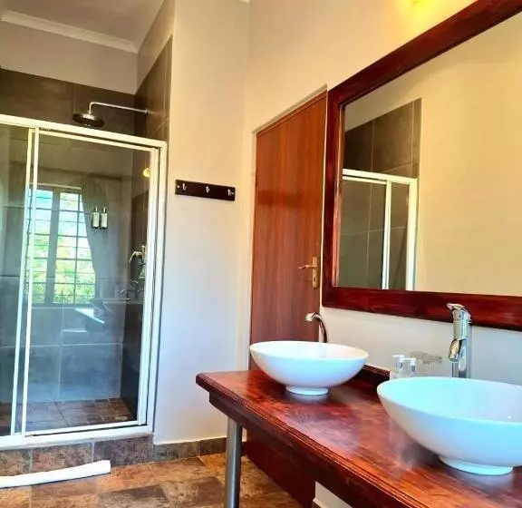 ペンション Thorntree Country Lodge
