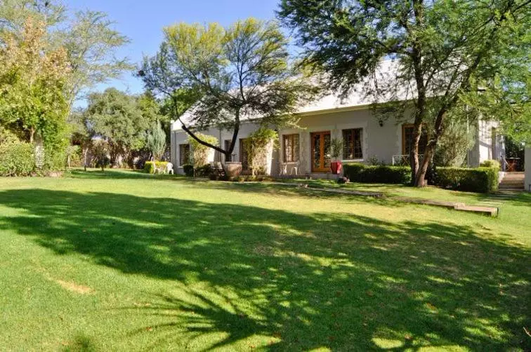 ペンション Thorntree Country Lodge
