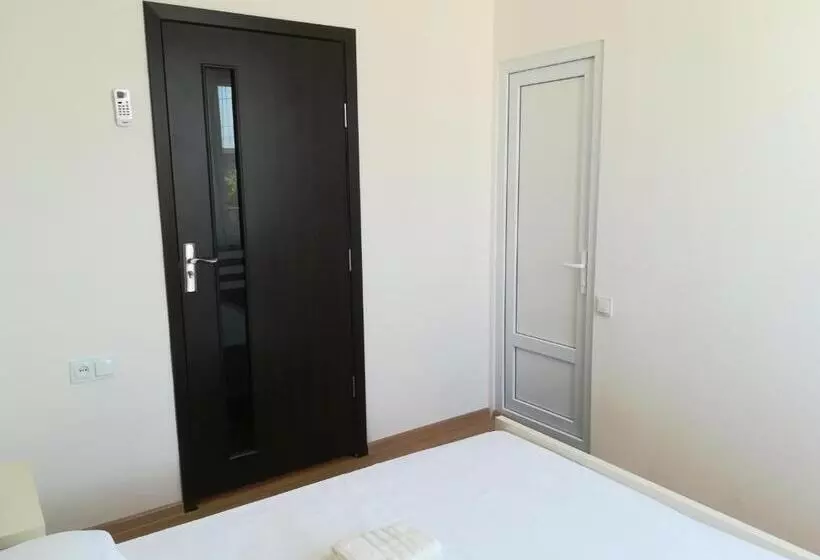 پانسیون West House