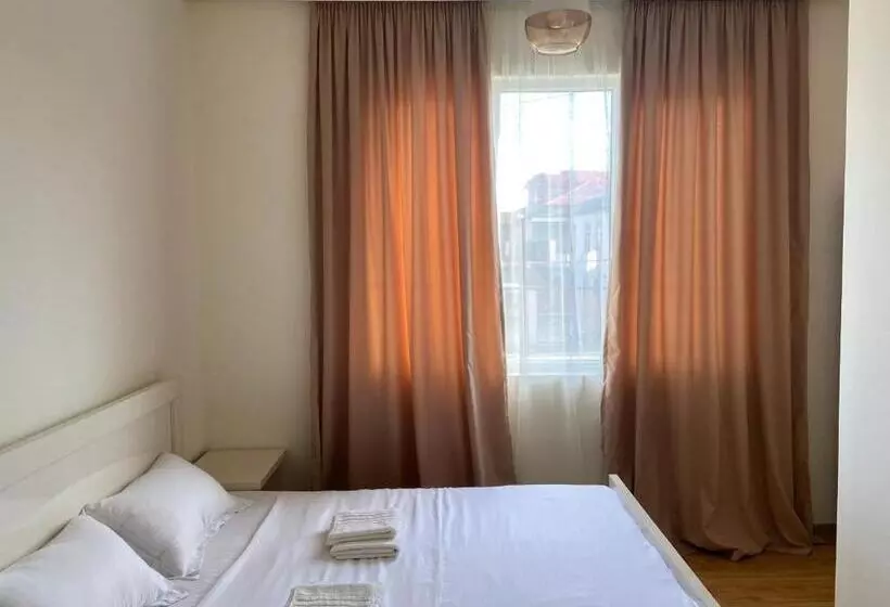 پانسیون West House