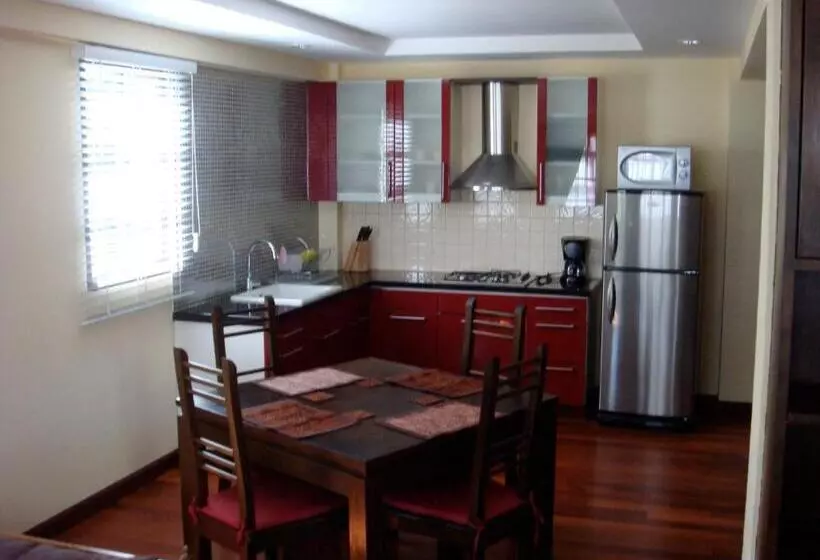 Sunset Apartment Phuket