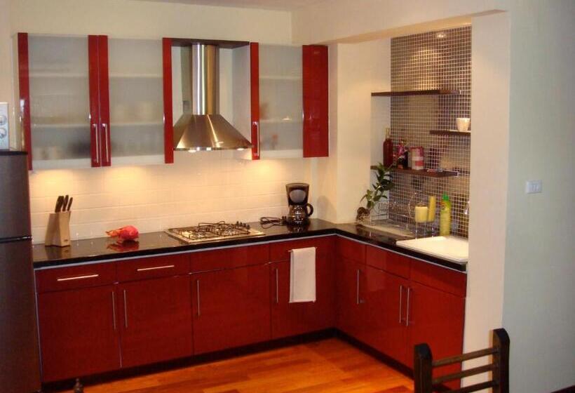 Sunset Apartment Phuket