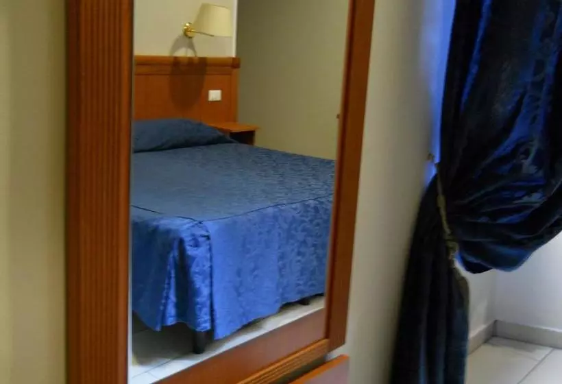 تختخواب و صبحانه Domus Roma