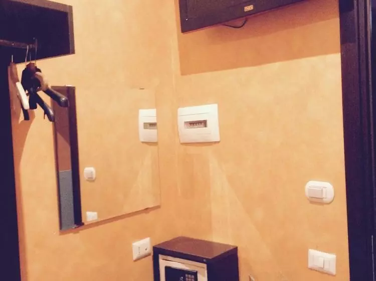 تختخواب و صبحانه Domus Roma