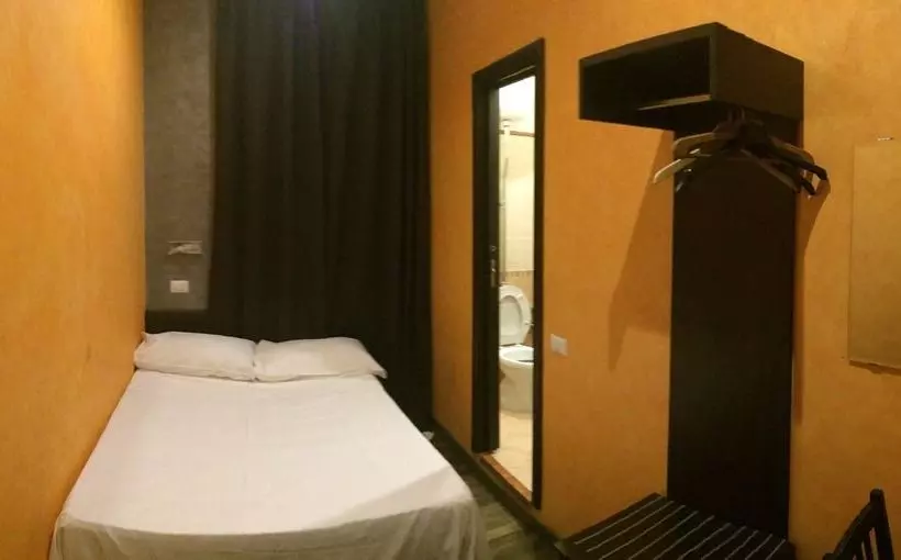 تختخواب و صبحانه Domus Roma