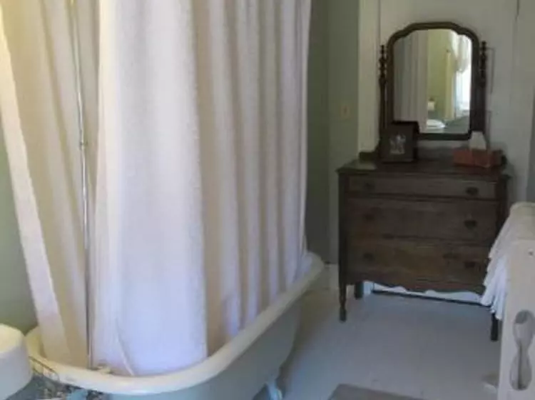 住宿加早餐 Follansbee Inn