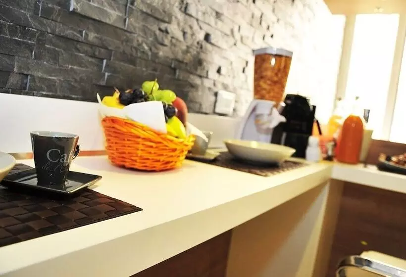 تختخواب و صبحانه Living