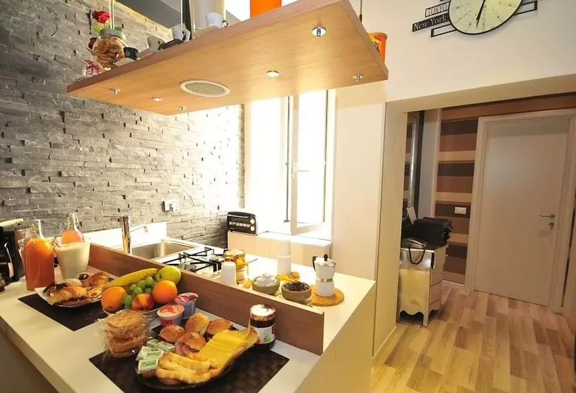 تختخواب و صبحانه Living