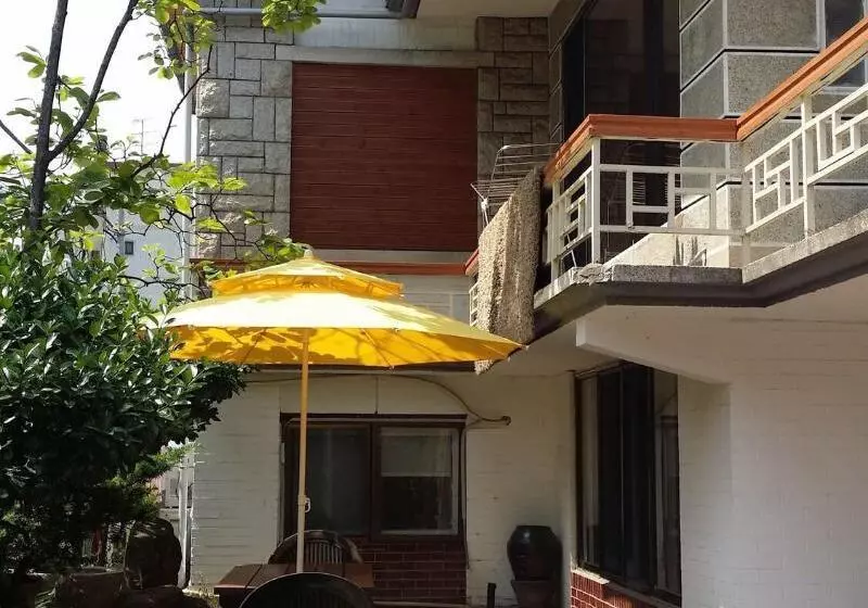 Birdsnest Hostel Hongdae Foreigner Only