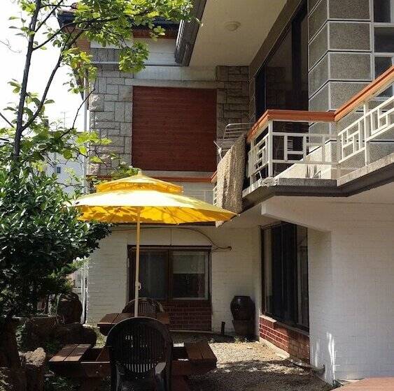 Birdsnest Hostel Hongdae Foreigner Only