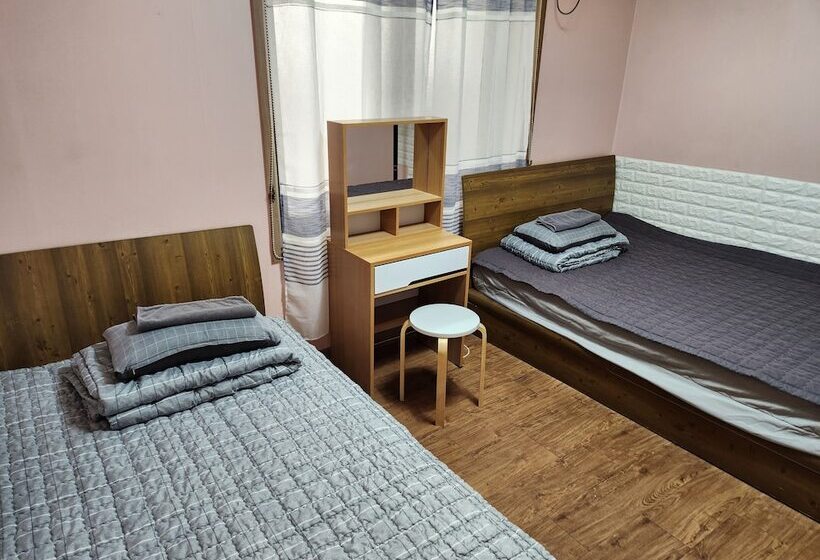 Birdsnest Hostel Hongdae Foreigner Only