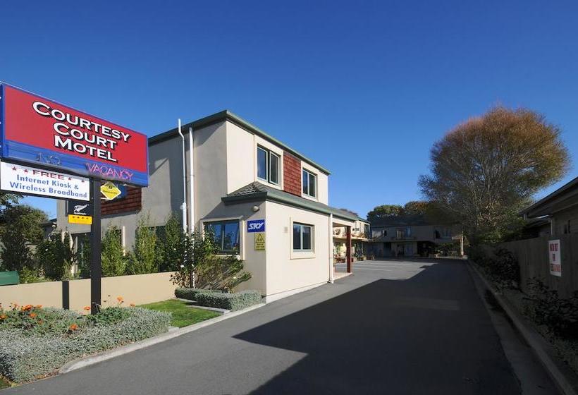 Courtesy Court Motel