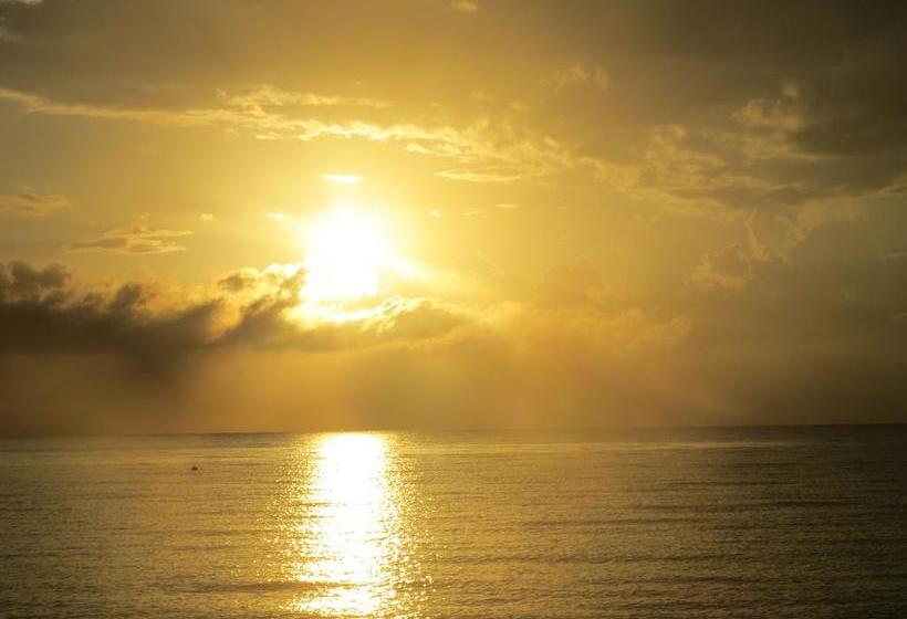 هتل A Piece Of Paradise Montego Bay