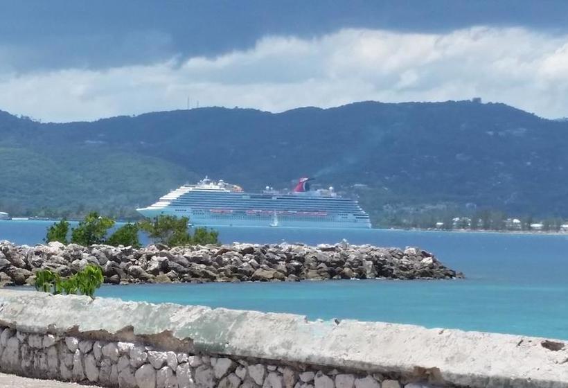 هتل A Piece Of Paradise Montego Bay