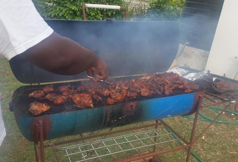 هتل A Piece Of Paradise Montego Bay