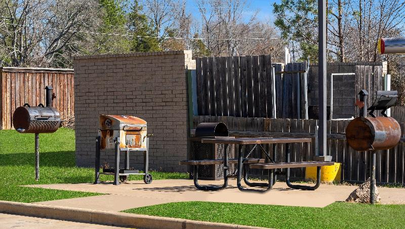 فندق Belmont Inn And Suites Tatum