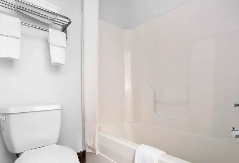 Hotelli Belmont Inn And Suites Tatum