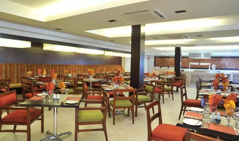 هتل Cresta Mahalapye