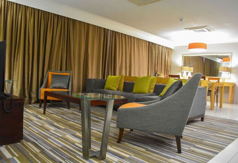 ホテル Cresta Mahalapye