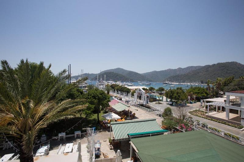 فندق Dedeminn Marina