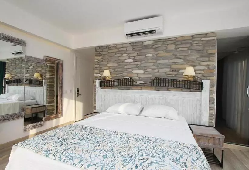 هتل Dedeminn Marina