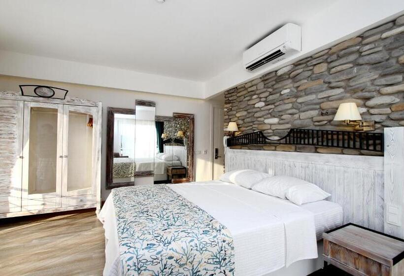 فندق Dedeminn Marina